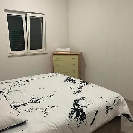 Appartamento Robies Traù